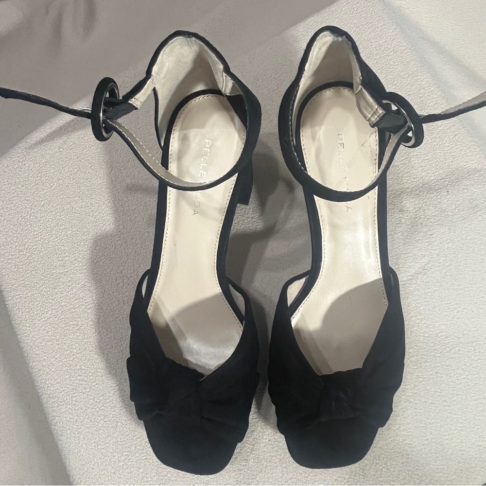 Pelle Moda Black Women's Heels